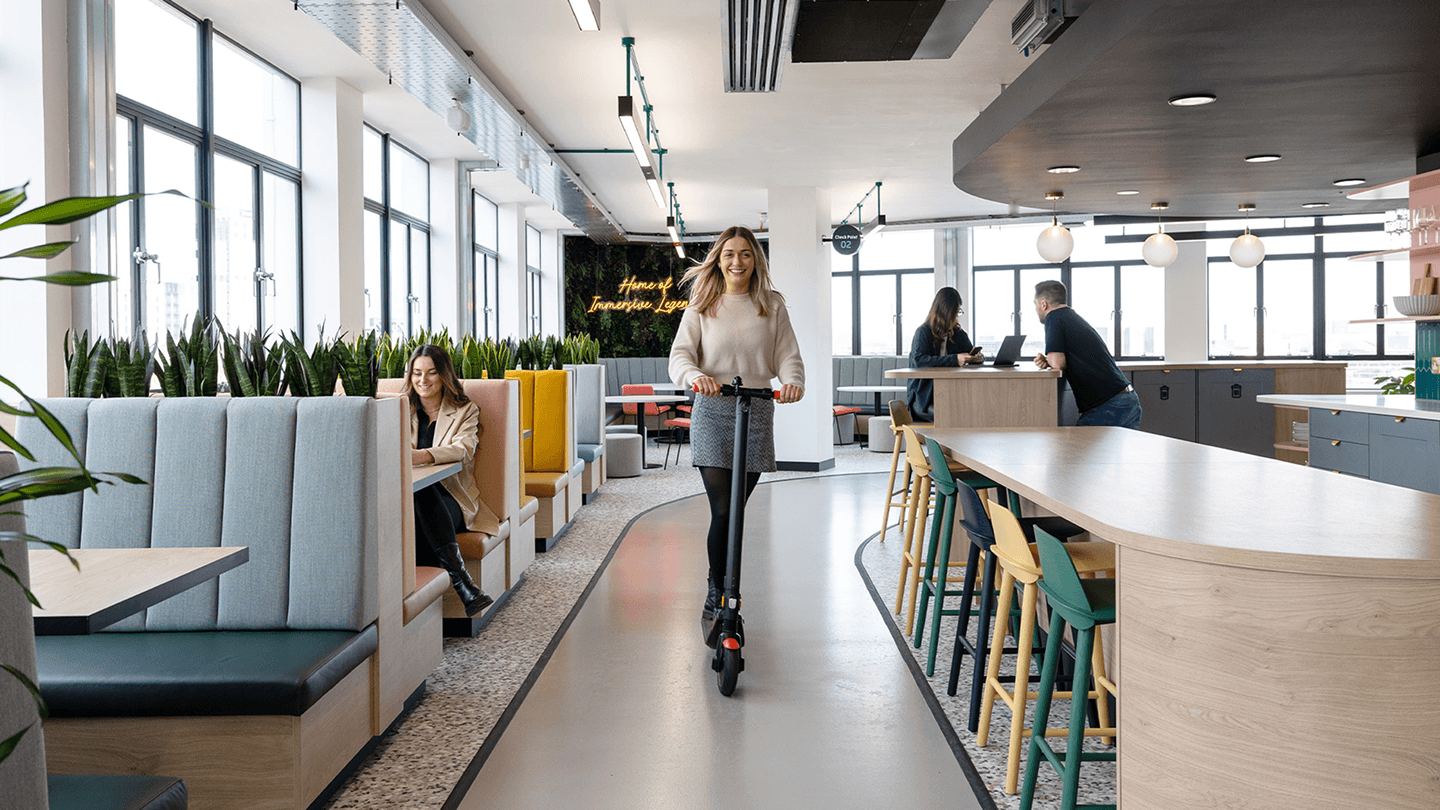 Equipe Venture Tech colaborando